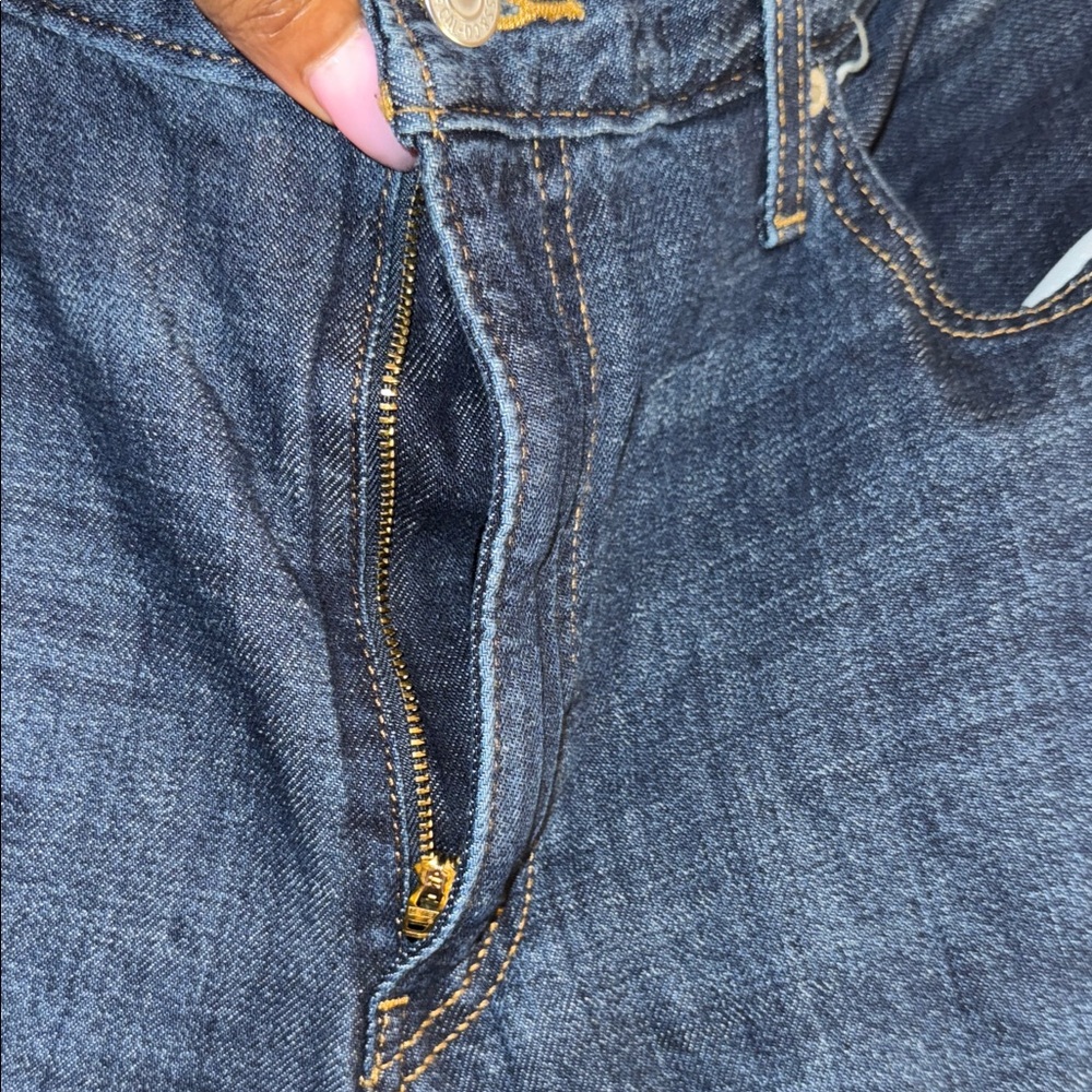 SOLD - Levi’s Women’s Baggy “Dad” Jeans – Deep Rinse – Size 32 x 34 – Worn Once - Picture 10 of 15